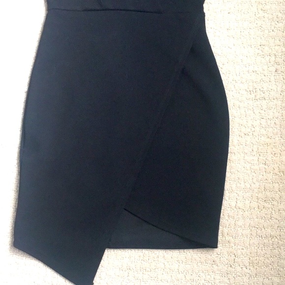 Elegent  Asymmetrical Choker Neck Dress - Picture 10 of 17